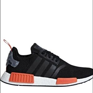 🛑SOLD🛑🔥Adidas NMD core black Raw Amber 🔥